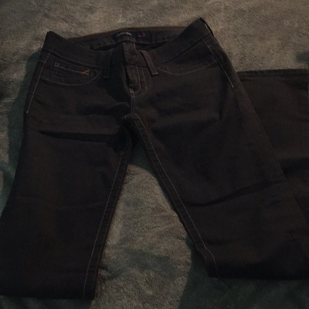 Super cute & stretchy grey pants. Offers welcome!!